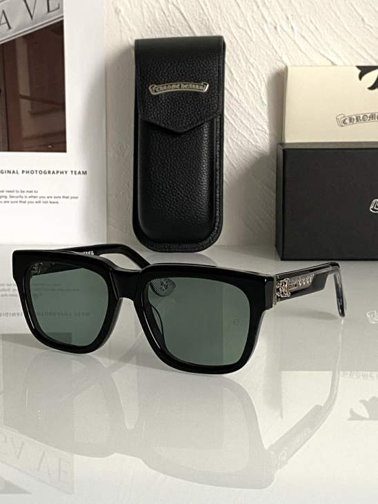 Picture of Chrome Hearts Sunglasses _SKUfw73376700fw